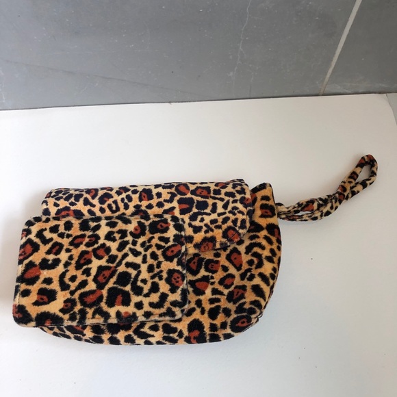 Susan Faris Cheetah Print Small Wrist Purse - Picture 4 of 11